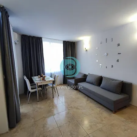 Avalon Premium * Napospart