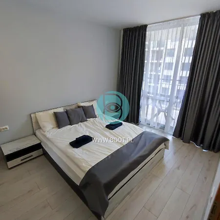 Avalon Premium Napospart